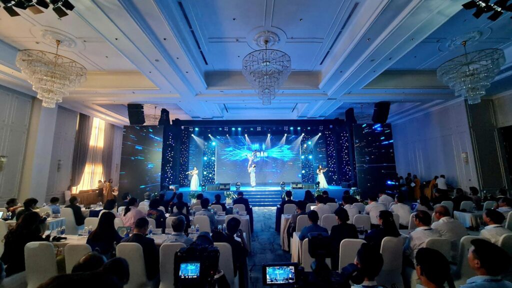 Toàn cảnh sự kiện tại Lễ khai mạc Diễn đàn "Hội tụ nguồn lực toàn cầu phát triển hệ sinh thái đổi mới sáng tạo và khởi nghiệp sáng tạo địa phương trong kỷ nguyên kinh tế số"