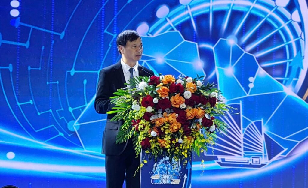 Ông Vũ Văn Diện, Ủy viên BTV TU, Phó Chủ tịch Thường trực UBND tỉnh Quảng Ninh phát biểu khai mạc