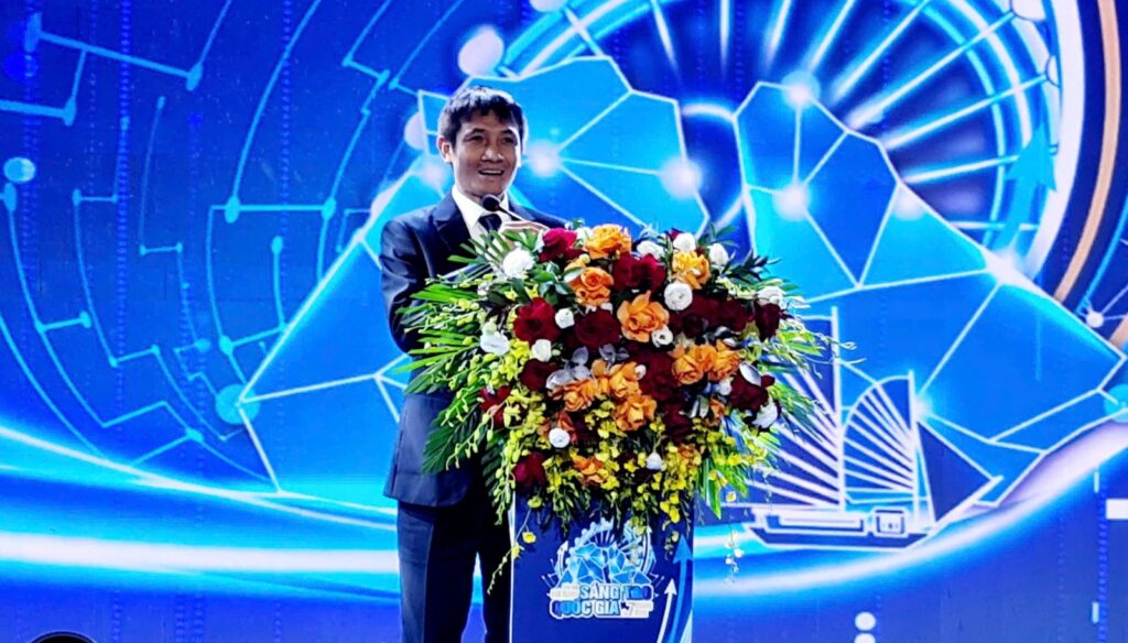 Ông Vũ Văn Diện, Ủy viên BTV TU, Phó Chủ tịch Thường trực UBND tỉnh Quảng Ninh phát biểu khai mạc