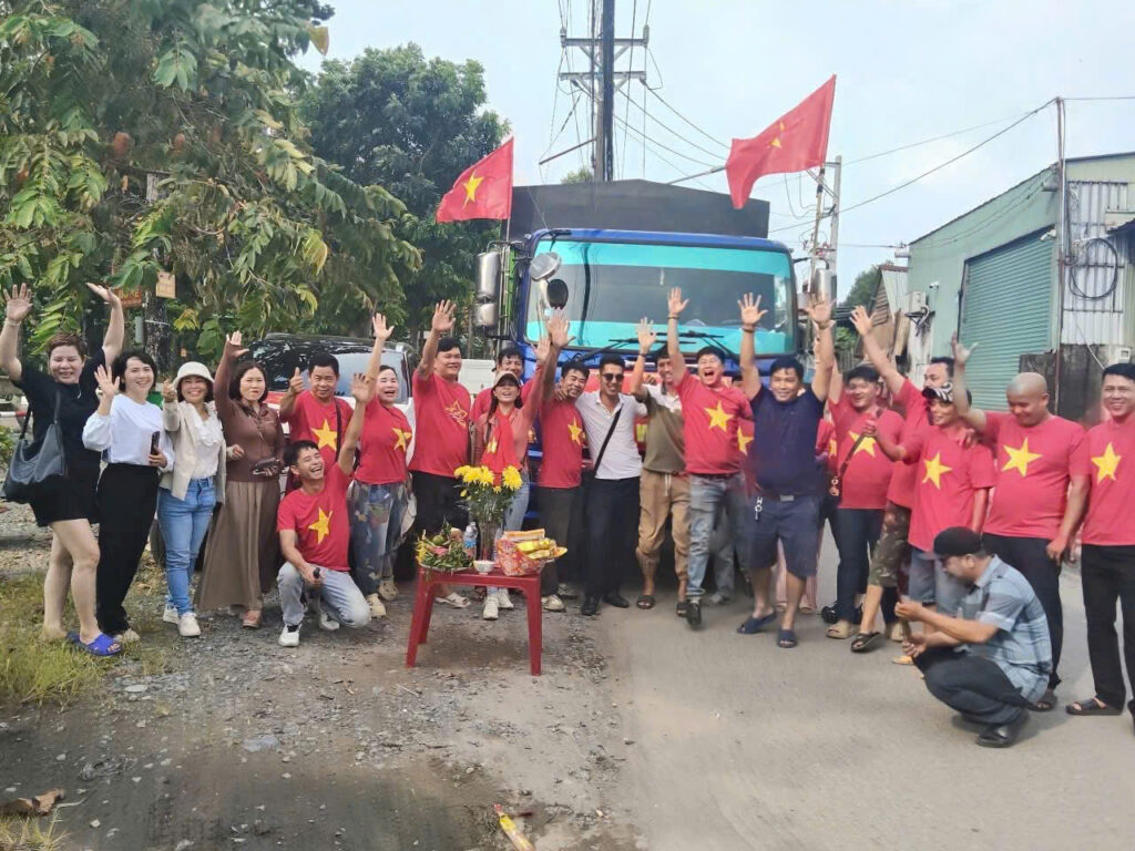 Miền Nam hướng về miền Bắc: Sức mạnh từ cộng đồng tấm lòng sẻ chia ấm áp giữa tâm bão 1 HÌNH ẢNH ĐOÀN TỪ THIỆN