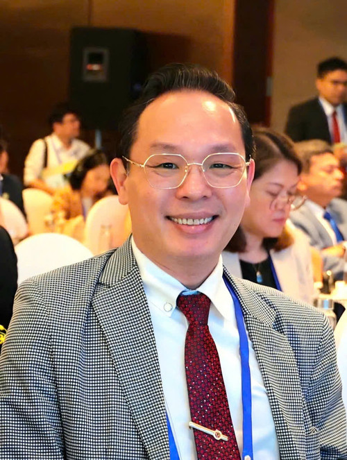 ng Abraham Nguyễn Quang Huy, Ủy viên Ban Thường vụ Hội Liên lạc với người Việt Nam ở nước ngoài.