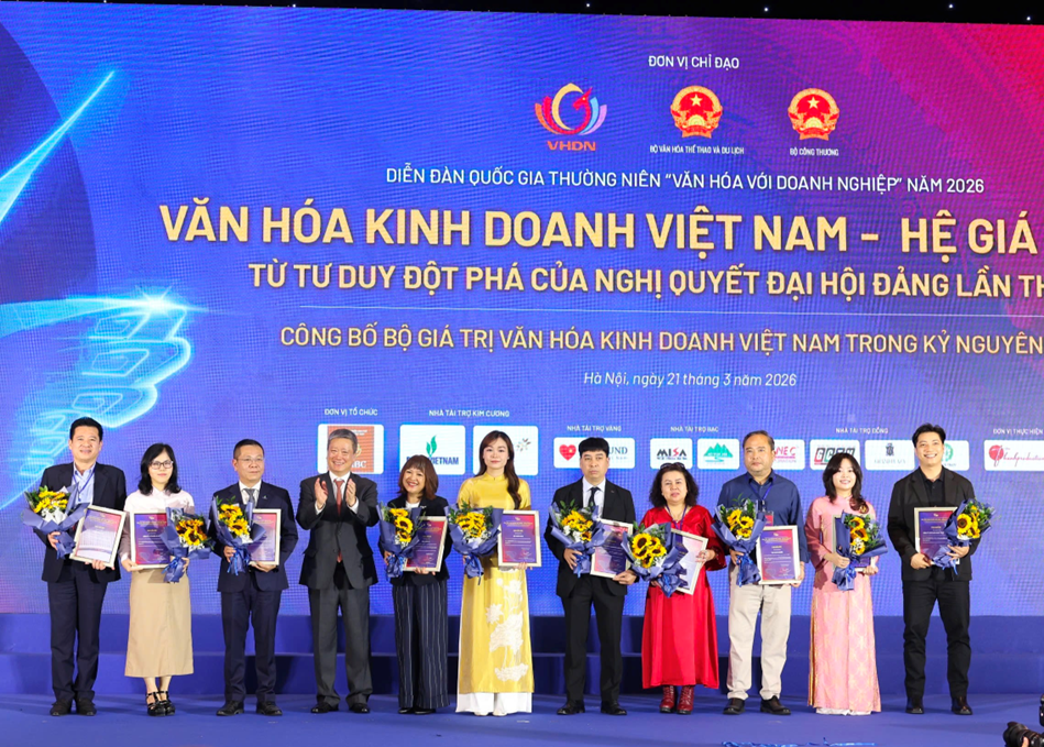 Phó Thủ tướng Mai Văn Chính dự và phát biểu tại Diễn đàn Quốc gia "Văn hoá với Doanh nghiệp" năm 2026, công bố Bộ giá trị Văn hoá kinh doanh Việt Nam. Ngày 21/3/2026 tại Hà Nội.